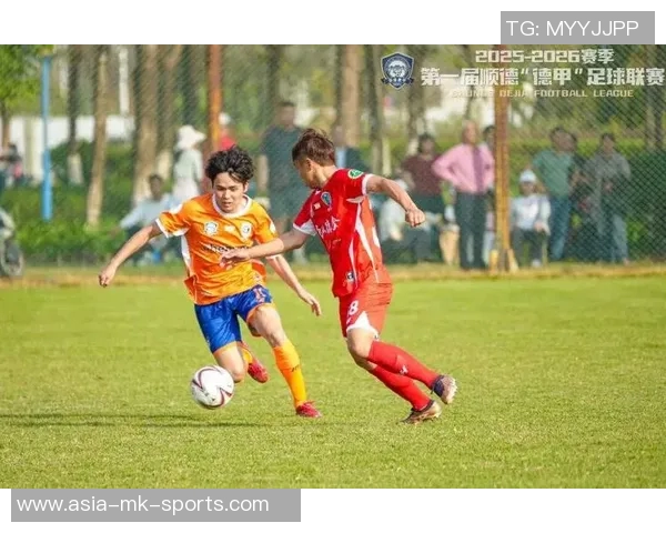 探索Diadora足球的魅力与技术创新，助你在球场上尽显风采与实力